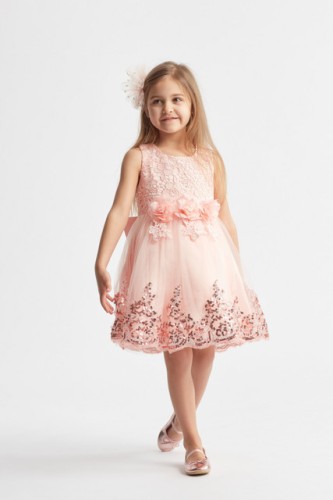 Girl dress Amy in apricot