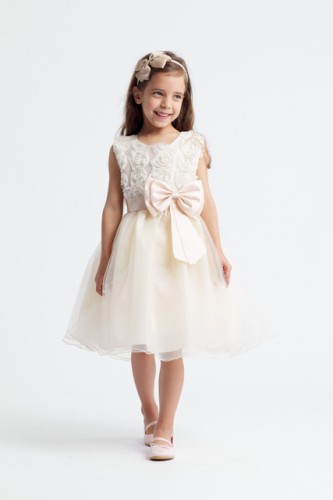 Girl dress Floria in gold