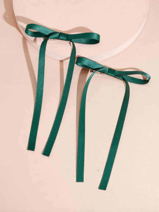 green hair bows, hair clips for girls, elegant hair accessories, satin hair clips, hair bows Ireland, children's hair accessories, girls hair clips, fashion for girls