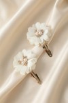 flower hair clips, pearl hair accessories, girls’ hair clips UK, wedding hair accessories, communion hair clips, elegant hair accessories for girls, special occasion hair clips, gold and cream hair clips
