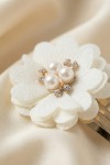 flower hair clips, pearl hair accessories, girls’ hair clips UK, wedding hair accessories, communion hair clips, elegant hair accessories for girls, special occasion hair clips, gold and cream hair clips
