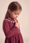 Estera burgundy dress for girls – side view, close-up of the collar with white lace